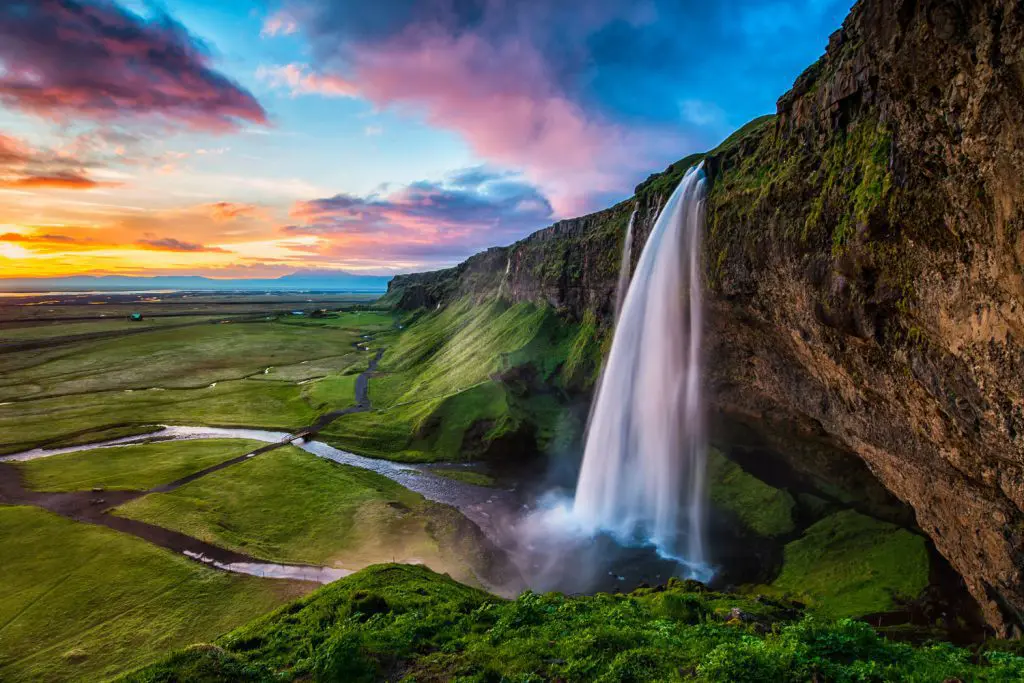 private day tours in iceland