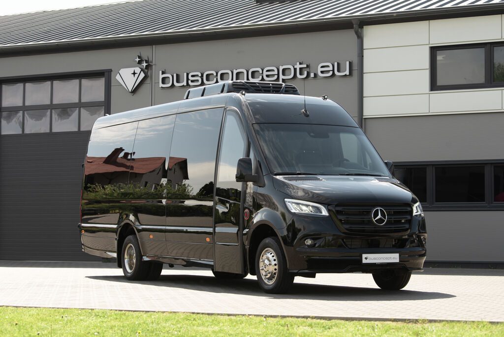 Our fleet | Deluxe Iceland